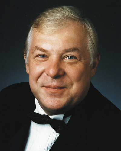 Stefan Szkafarowsky bass opera singer headshot